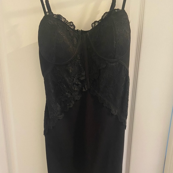 🆕WT! Nordstrom’s Haute Mode Lil Black Dress - full Cup support - Picture 3 of 10